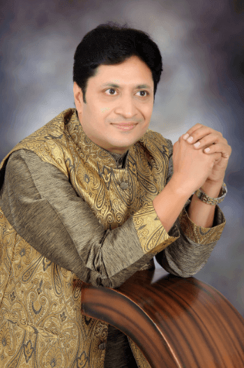 devotional singer hindi
